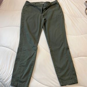 Loft olive green ankle pant - size 6